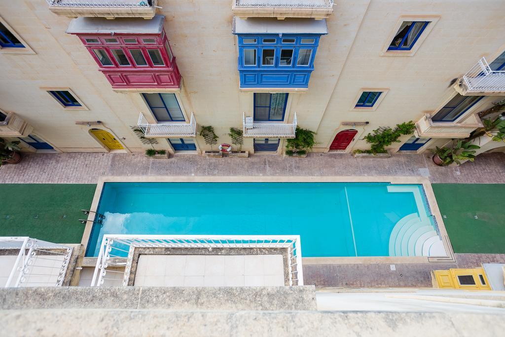 Appartement Seaview Luxury Penthouse With Shared Swimming Pool à Għajnsielem Extérieur photo